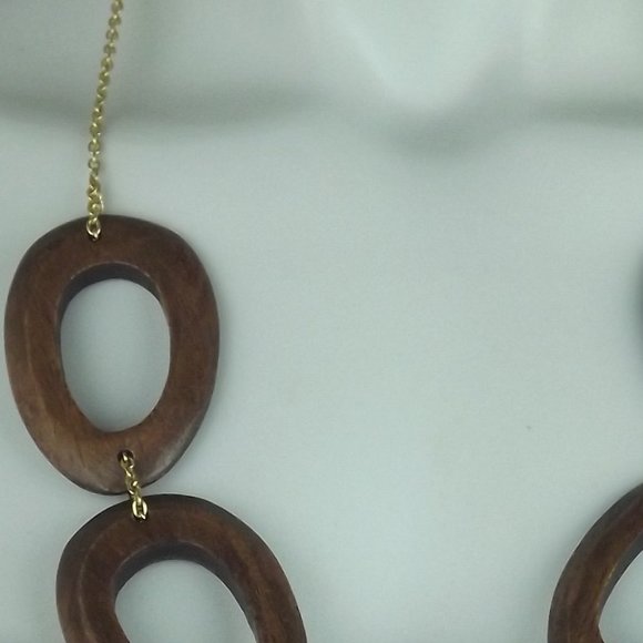 BoHo Brown Wooden Earthy Circle Necklace - Picture 2 of 3